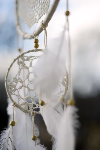 Créoles Boucles d'oreilles macramé et breloque - Emma - Côté Filles